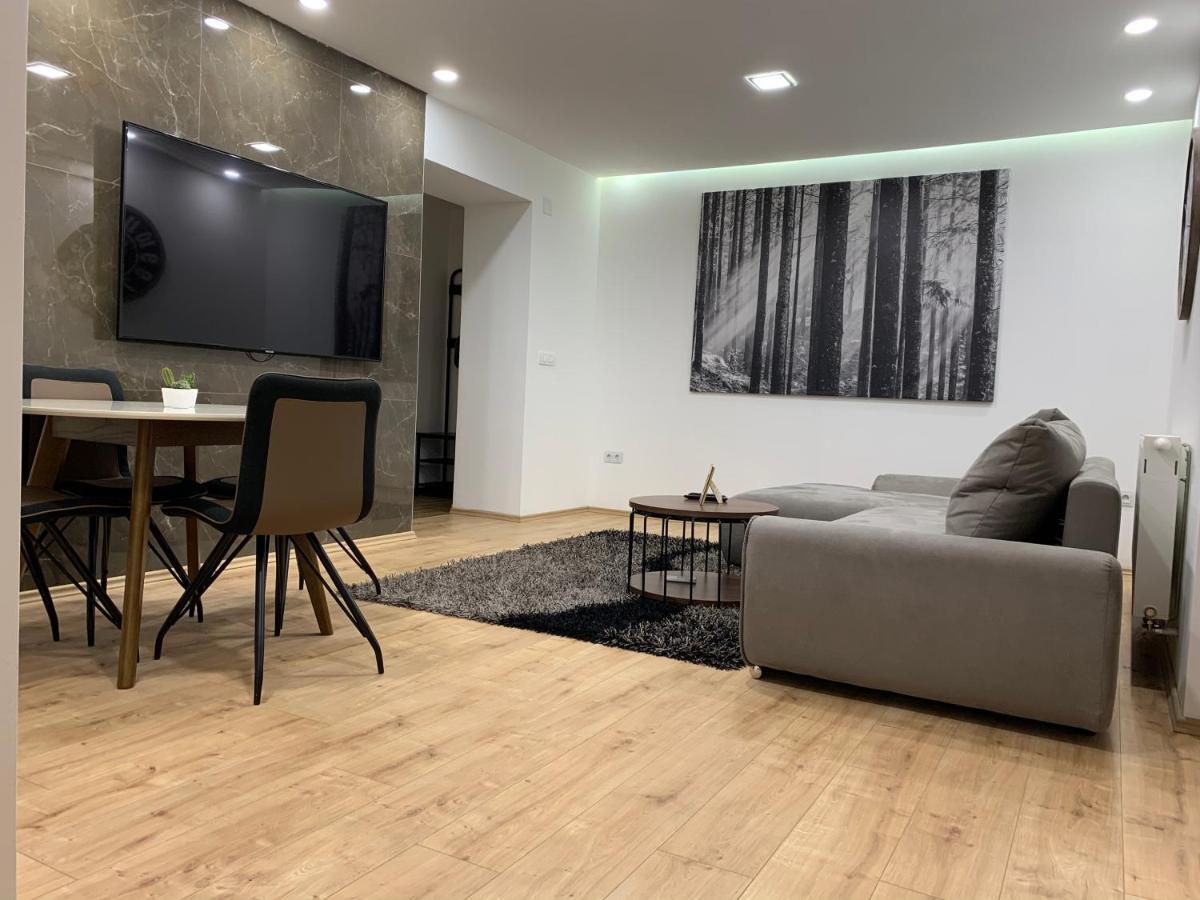 Black Apartment By Alex Rafael Zagreb Extérieur photo